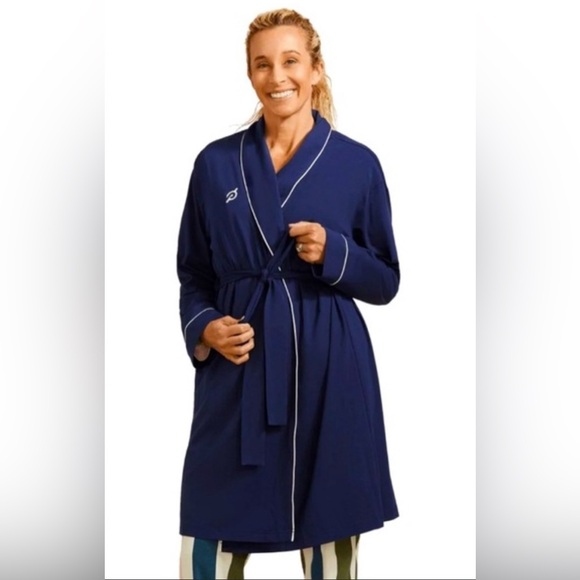 Peloton Navy Blue Piped Robe - Picture 1 of 11